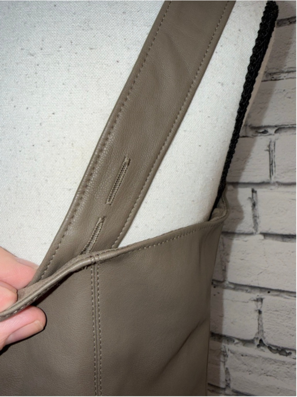 Women's Abercrombie & Fitch Corset Tank Top Faux Leather Taupe Tan size Medium - Picture 10 of 12